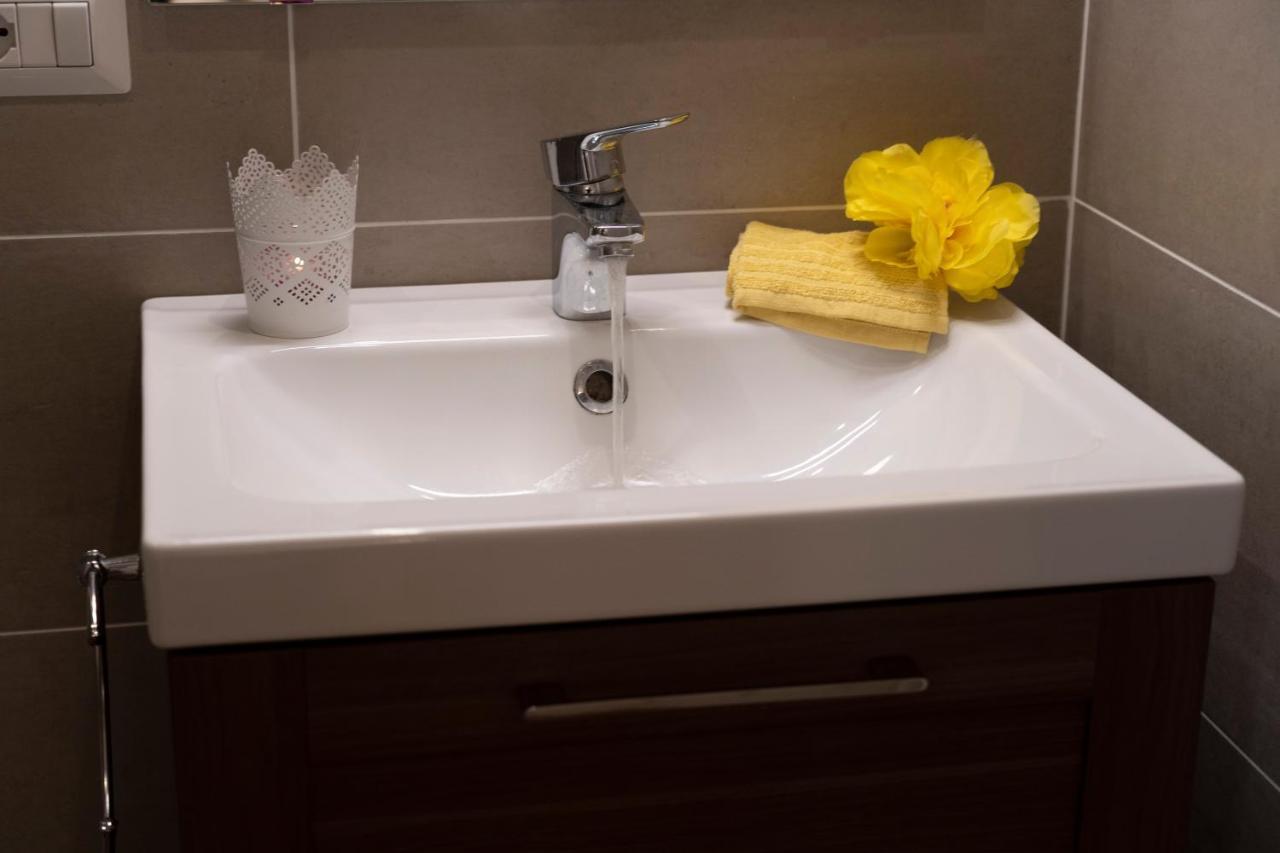 32 Nero - Florence Apartment San Niccolo Экстерьер фото